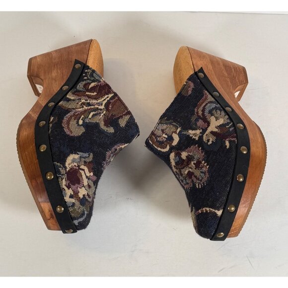 Five Worlds Floral Tapestry Slip-On Clogs - Picture 6 of 13